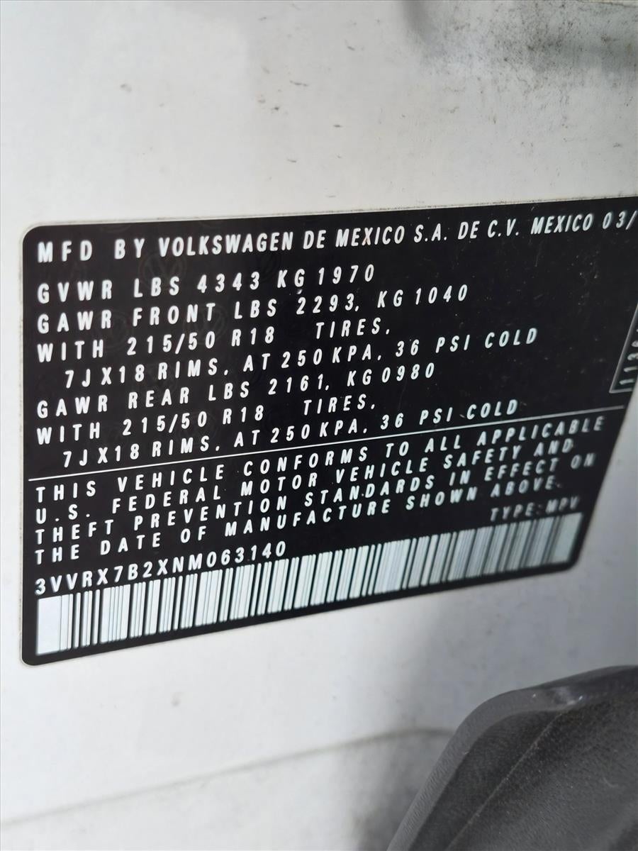 2022 Volkswagen Taos SE FWD