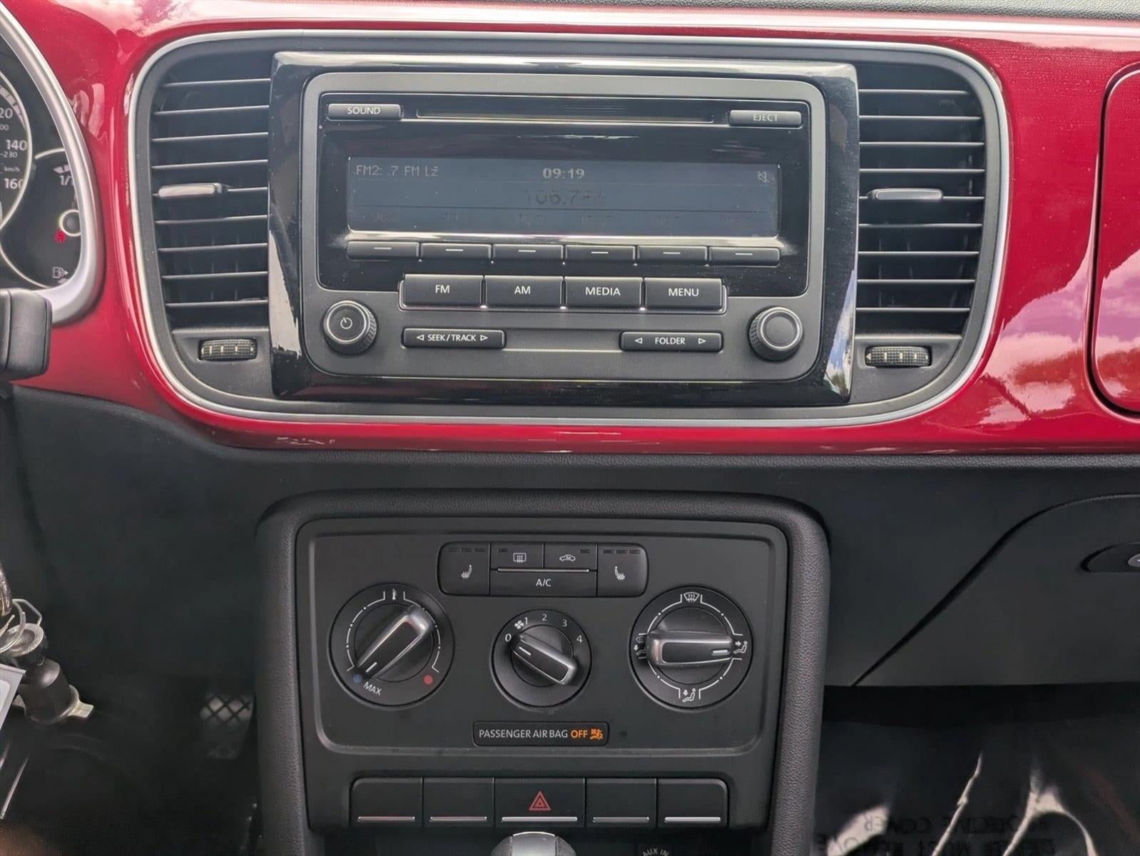 2015 Volkswagen Beetle Convertible 2dr Auto 1.8T Classic PZEV