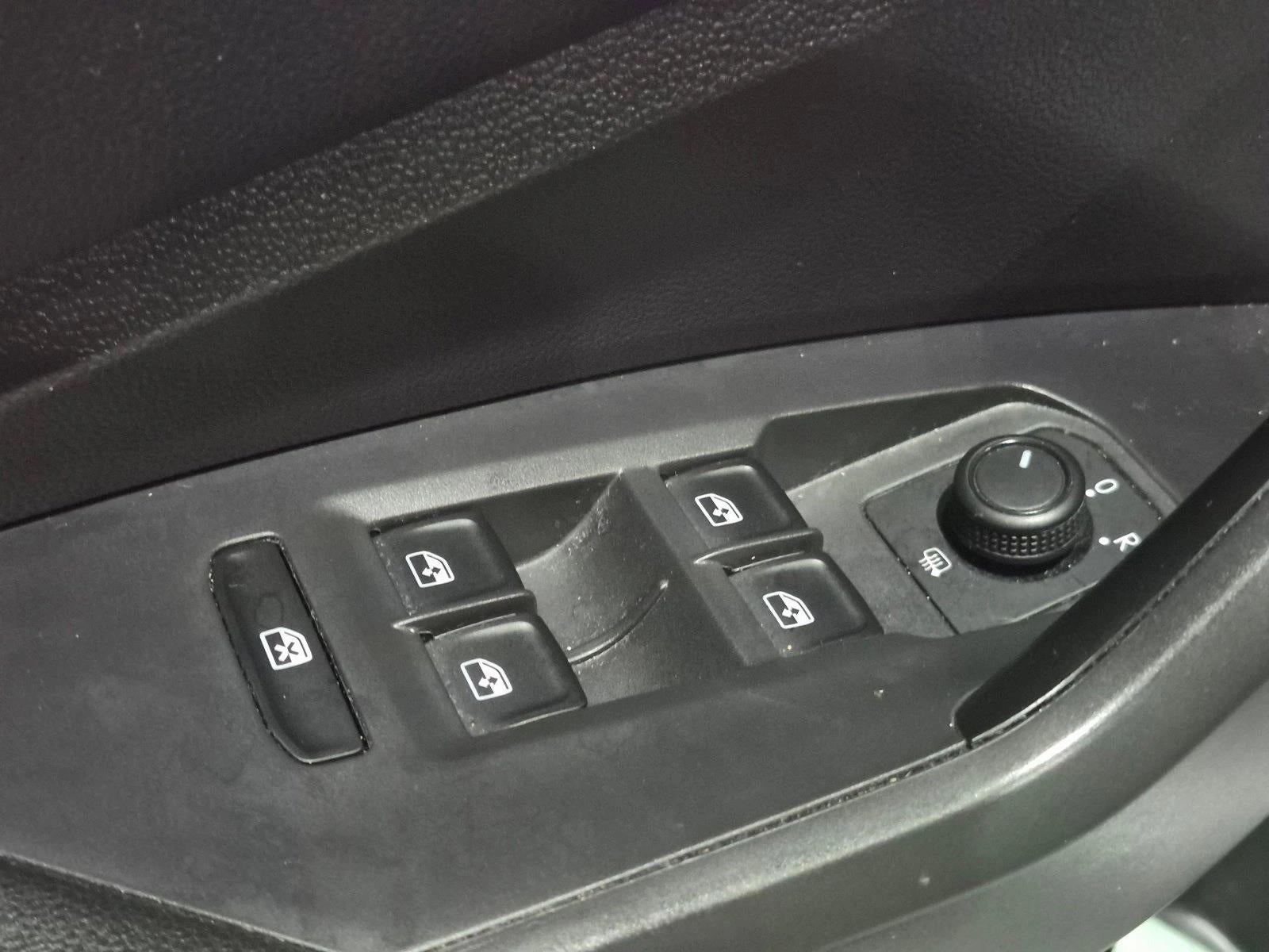 2019 Volkswagen Jetta R-Line Auto w/SULEV