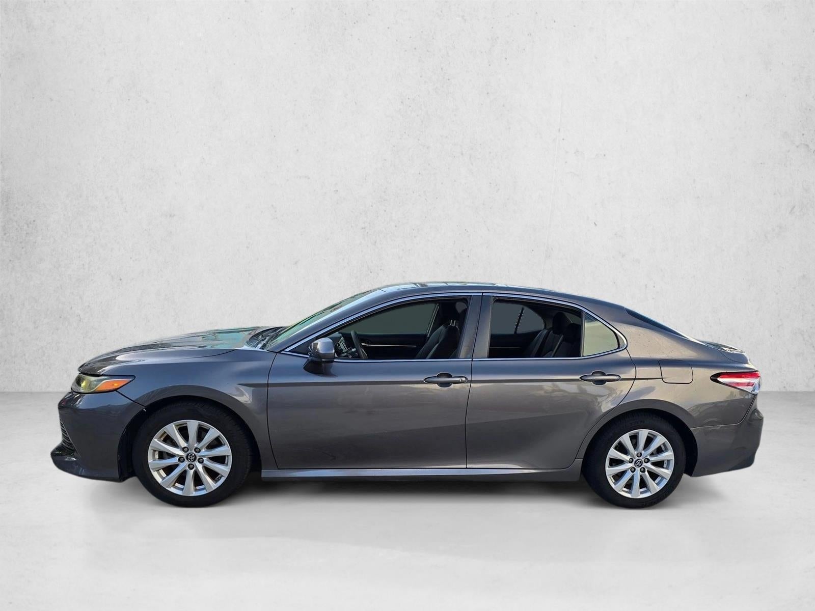 2018 Toyota Camry LE Auto (SE)