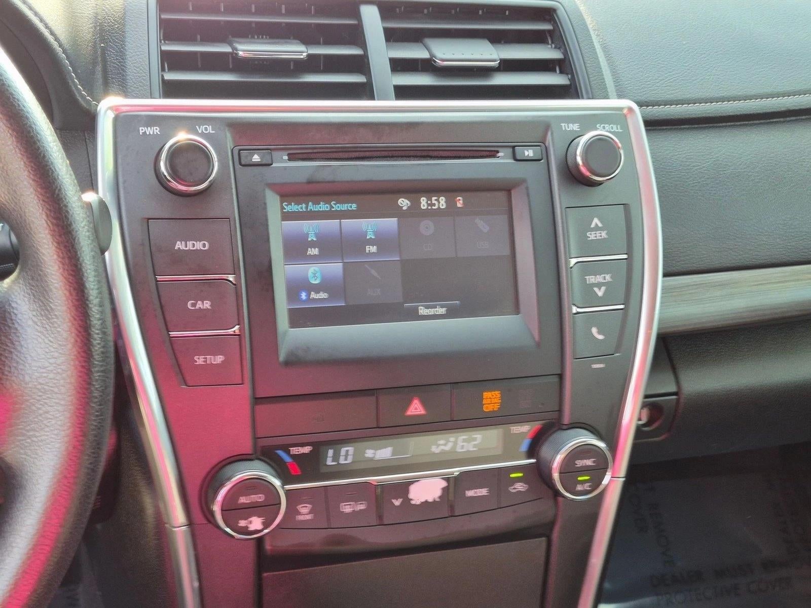 2017 Toyota Camry Hybrid LE CVT (Natl)
