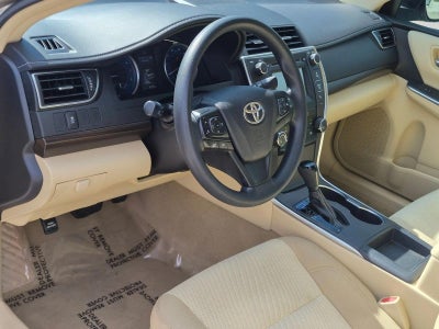 2017 Toyota Camry LE Auto (SE)