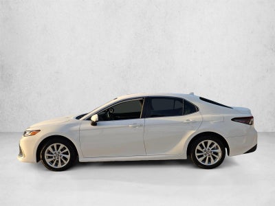2023 Toyota Camry LE Auto (SE)