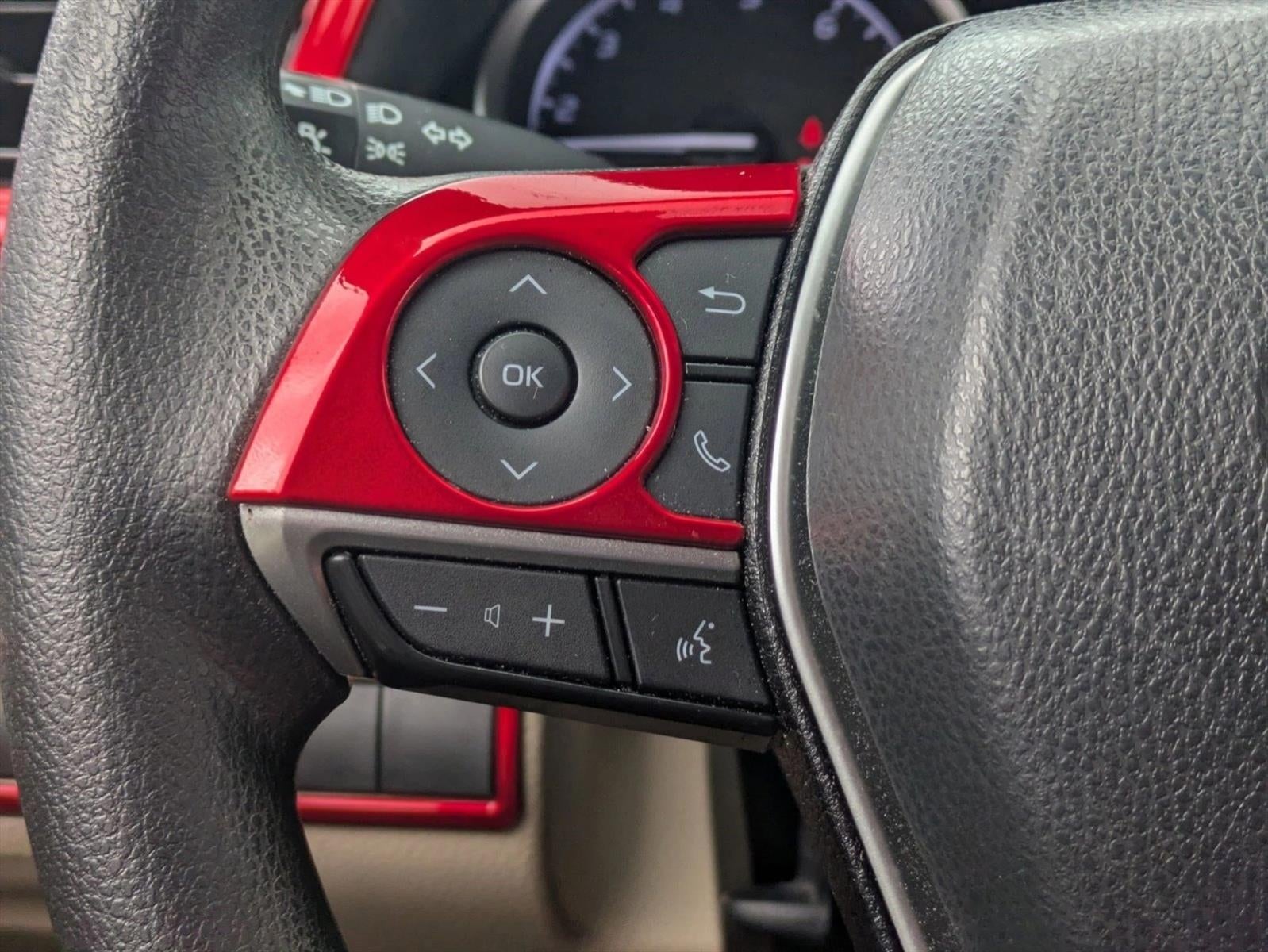 2023 Toyota Camry LE Auto (SE)