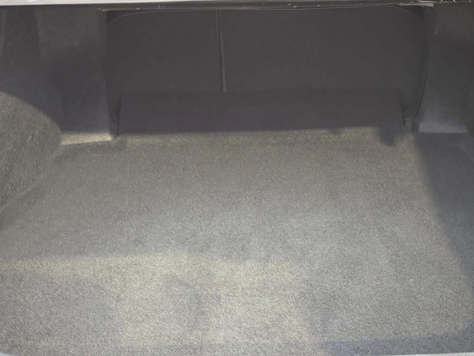 2023 Toyota Camry LE Auto (SE)