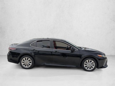 2023 Toyota Camry LE Auto (SE)