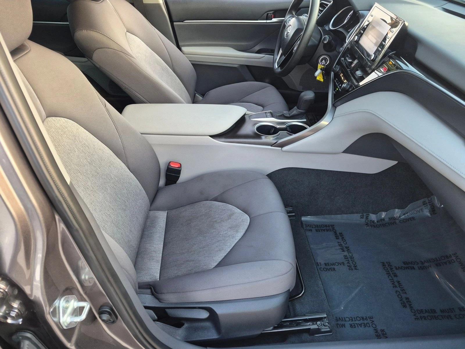 2023 Toyota Camry LE Auto (SE)