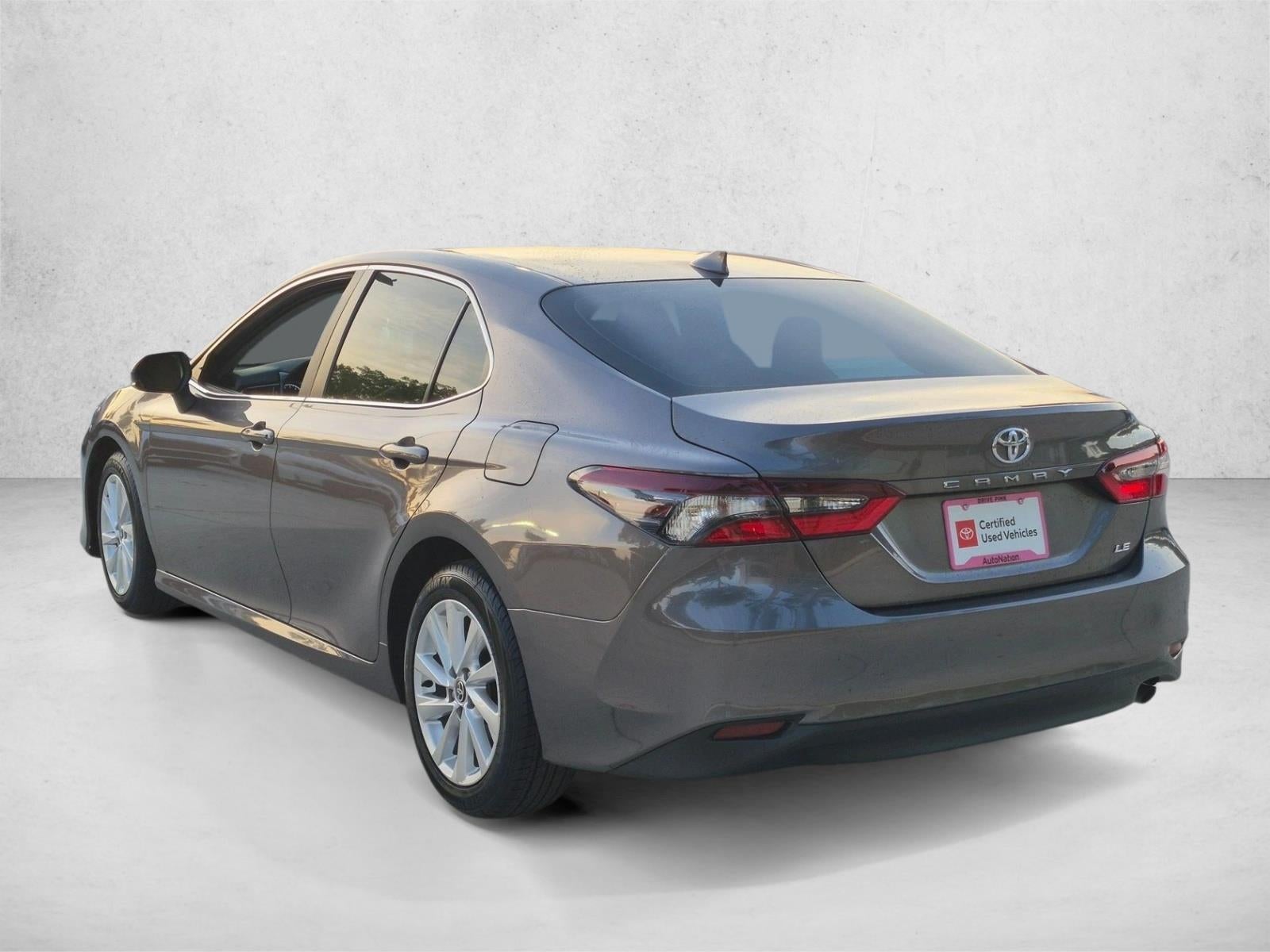 2023 Toyota Camry LE Auto (SE)