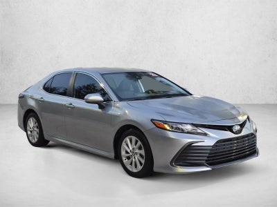 2023 Toyota Camry LE Auto (SE)