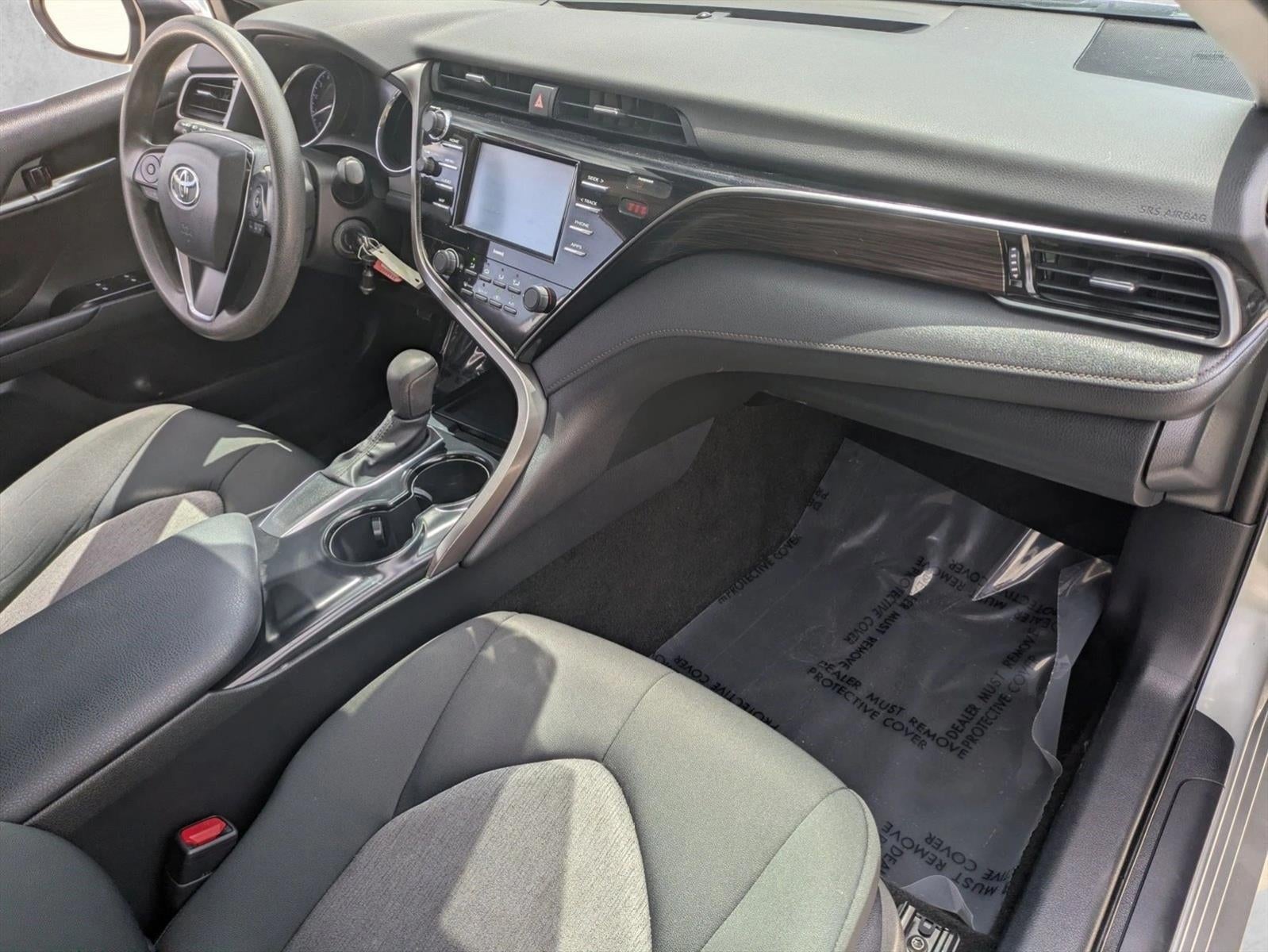 2020 Toyota Camry LE Auto (SE)