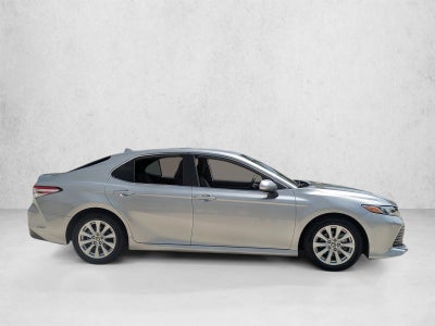 2020 Toyota Camry LE Auto (SE)