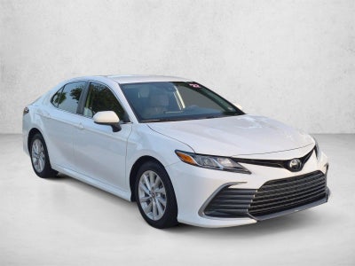 2022 Toyota Camry LE Auto (SE)