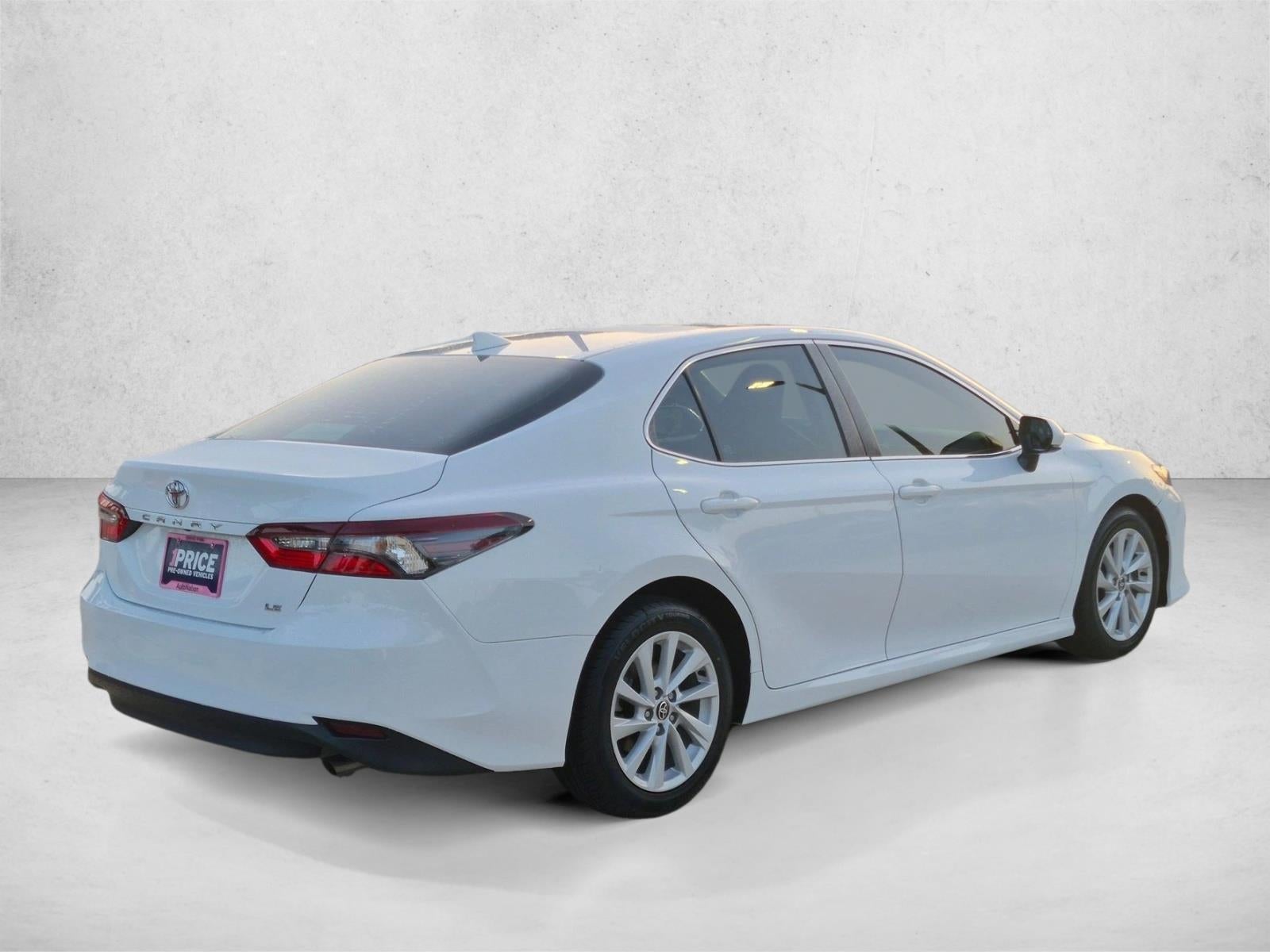 2022 Toyota Camry LE Auto (SE)