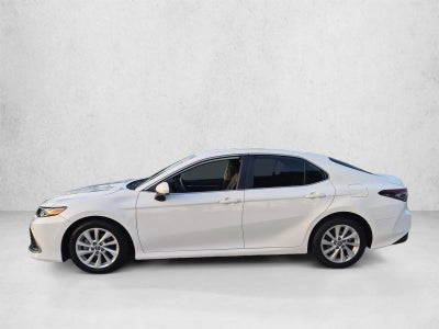 2022 Toyota Camry LE Auto (SE)
