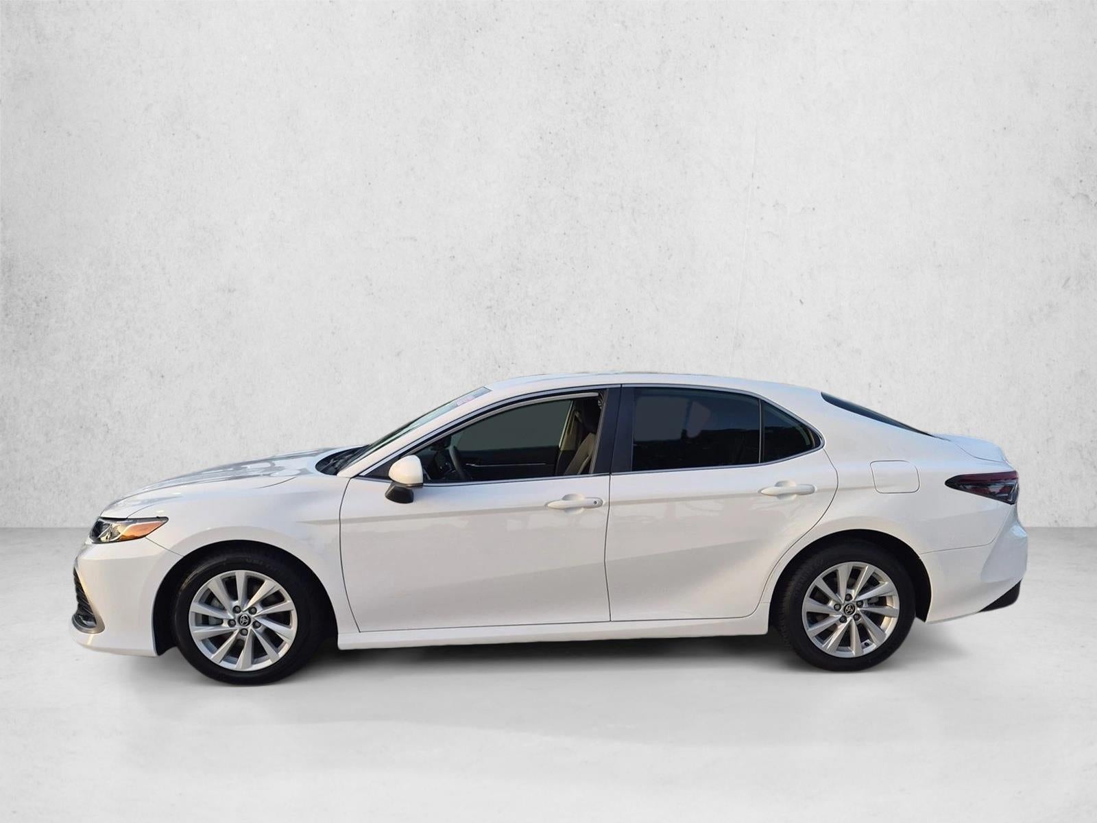 2022 Toyota Camry LE Auto (SE)