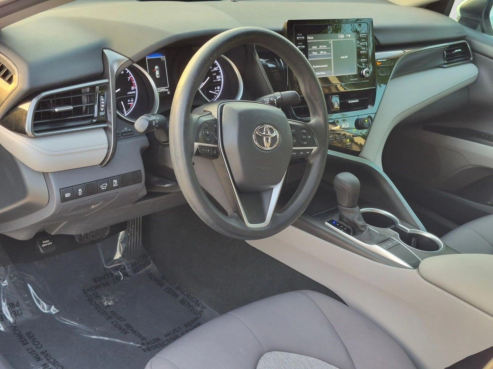 2022 Toyota Camry LE Auto (SE)