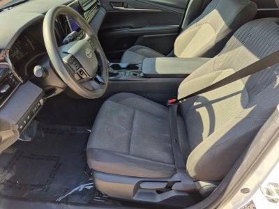 2025 Toyota Camry LE (Natl)