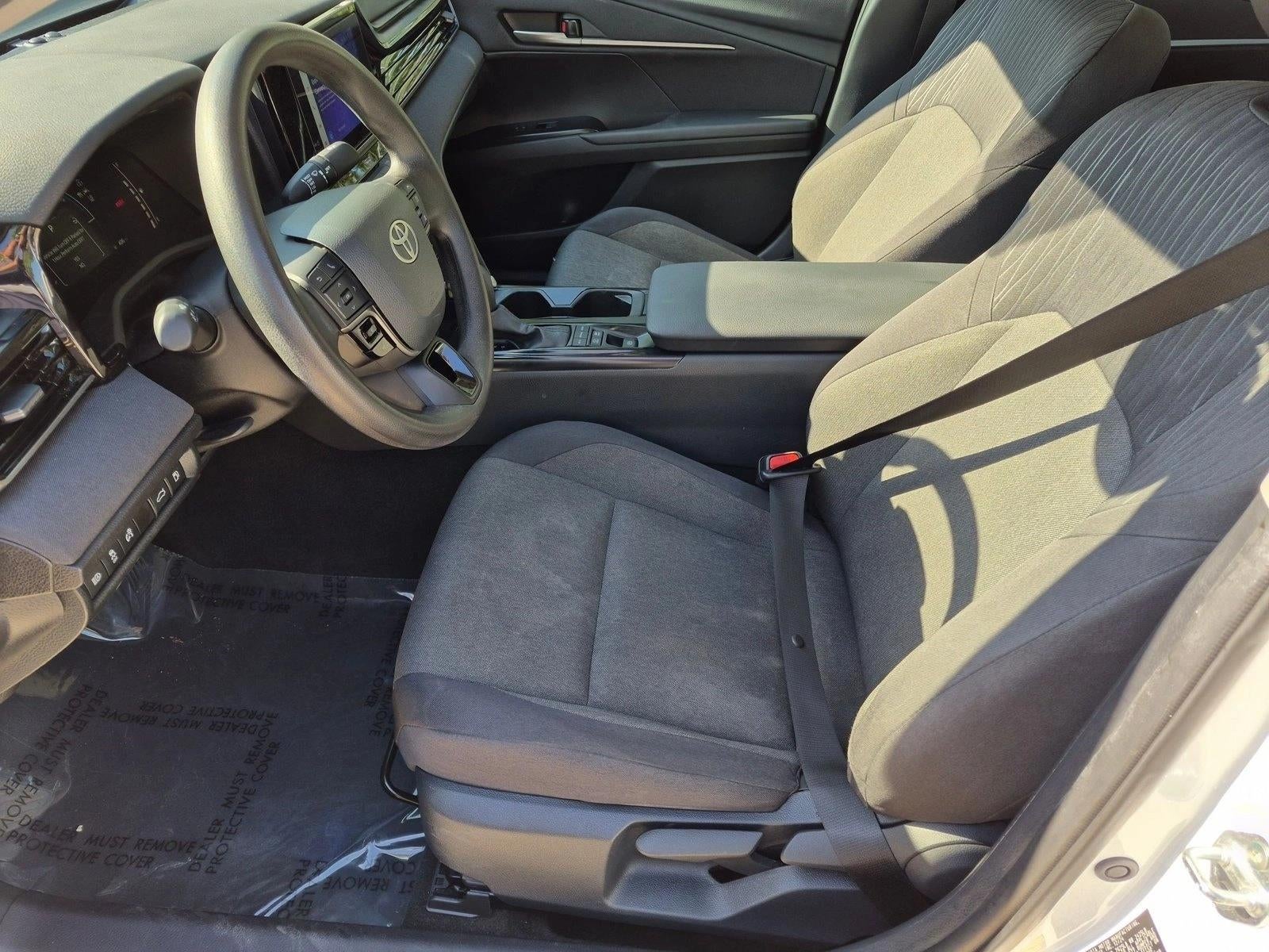 2025 Toyota Camry LE (Natl)