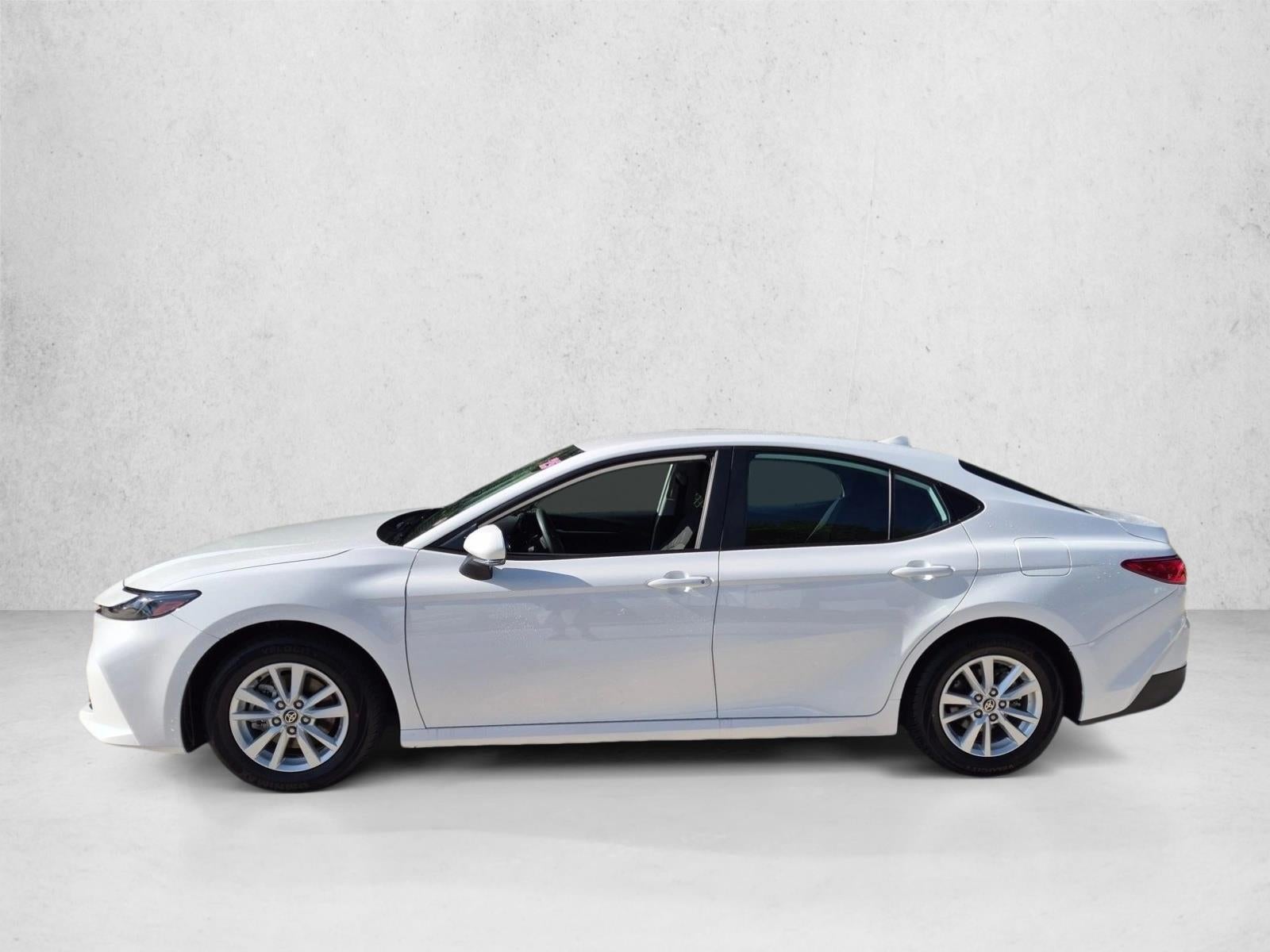 2025 Toyota Camry LE (Natl)