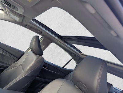 2025 Toyota Camry XLE (SE)