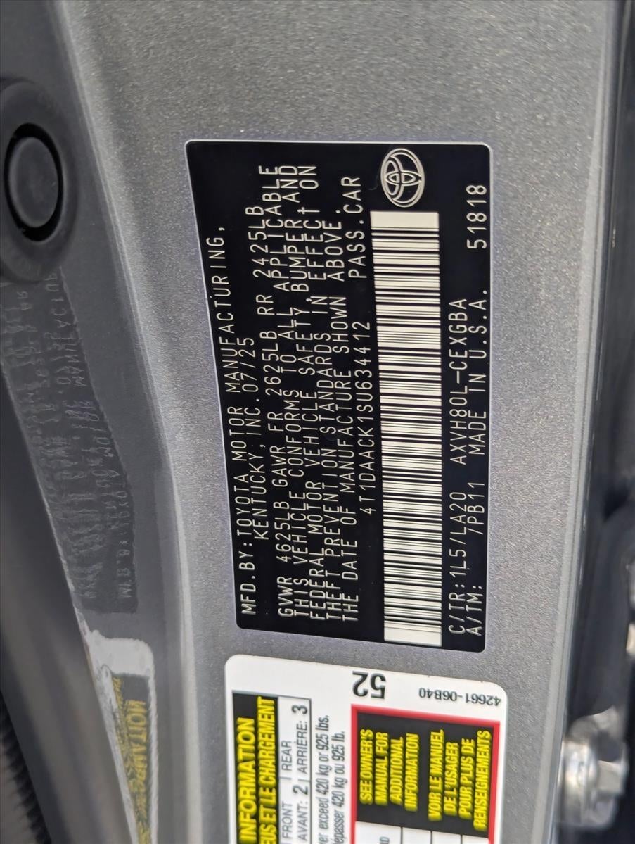 2025 Toyota Camry XLE (SE)