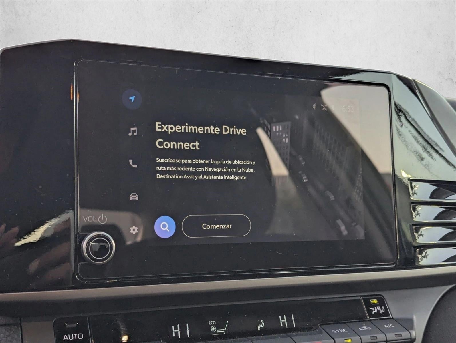 2025 Toyota Camry LE (SE)