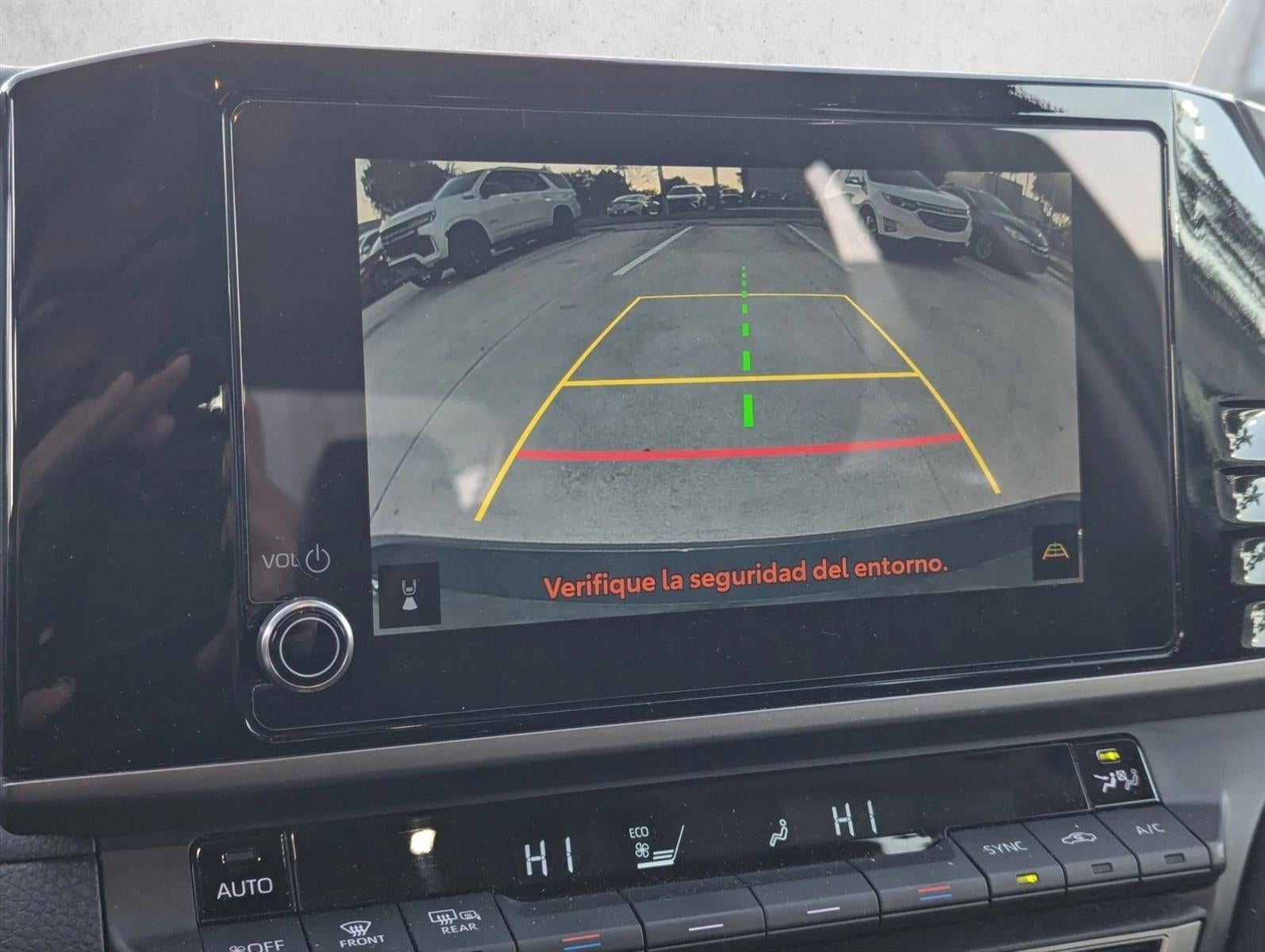 2025 Toyota Camry LE (SE)