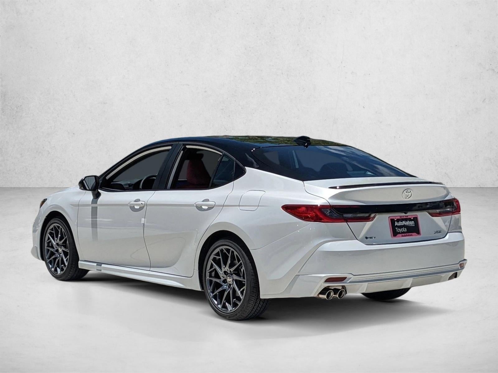 2025 Toyota Camry XSE (Natl)