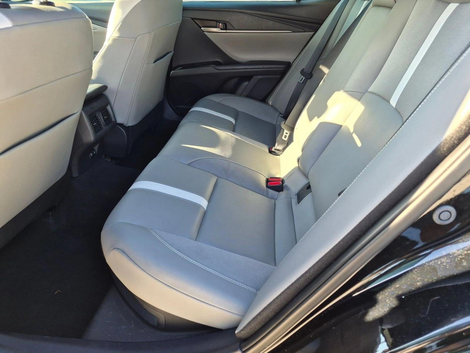 2025 Toyota Camry SE (SE)