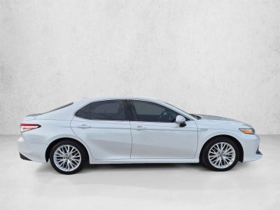 2020 Toyota Camry Hybrid XLE CVT (Natl)