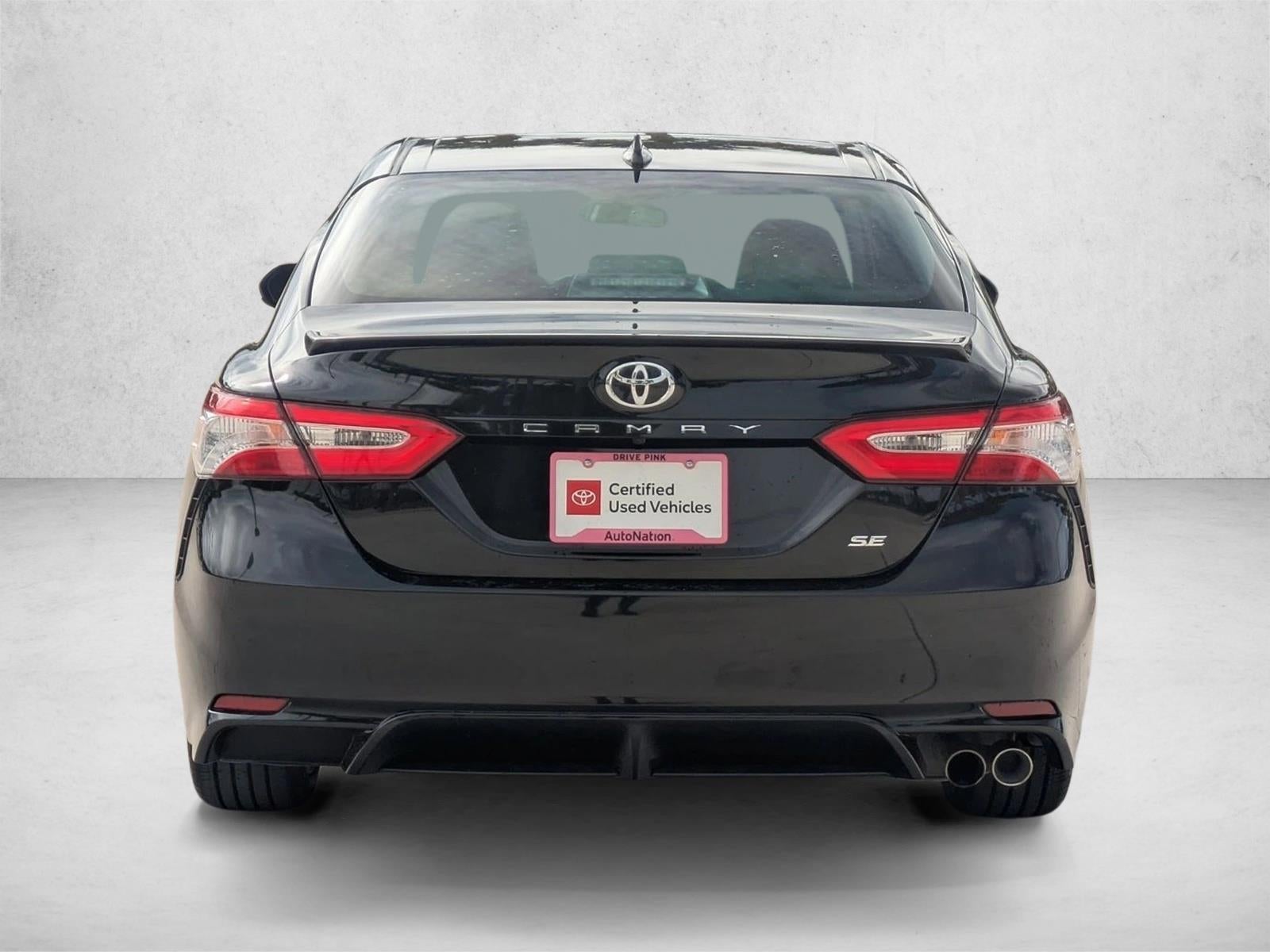 2020 Toyota Camry SE Auto (SE)