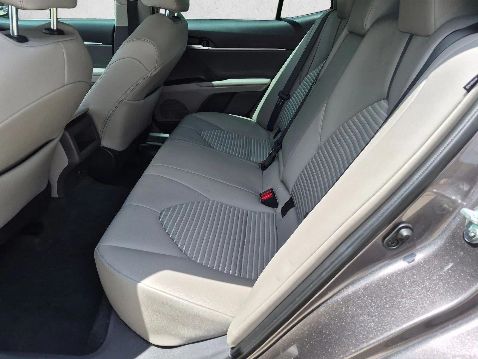 2023 Toyota Camry SE Auto (SE)