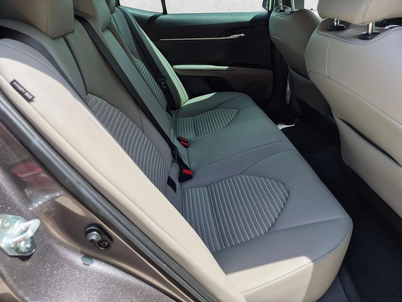 2023 Toyota Camry SE Auto (SE)