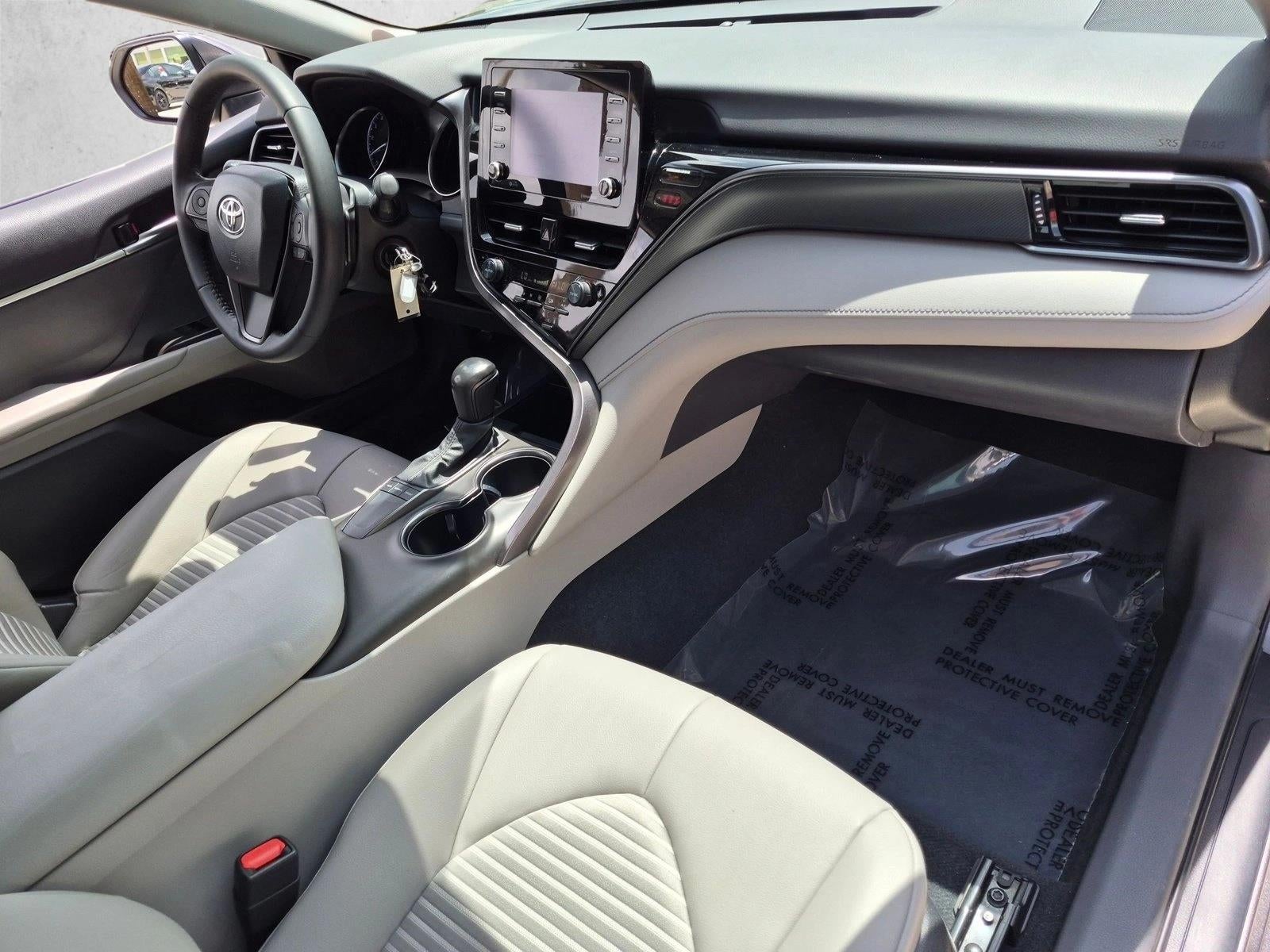2023 Toyota Camry SE Auto (SE)