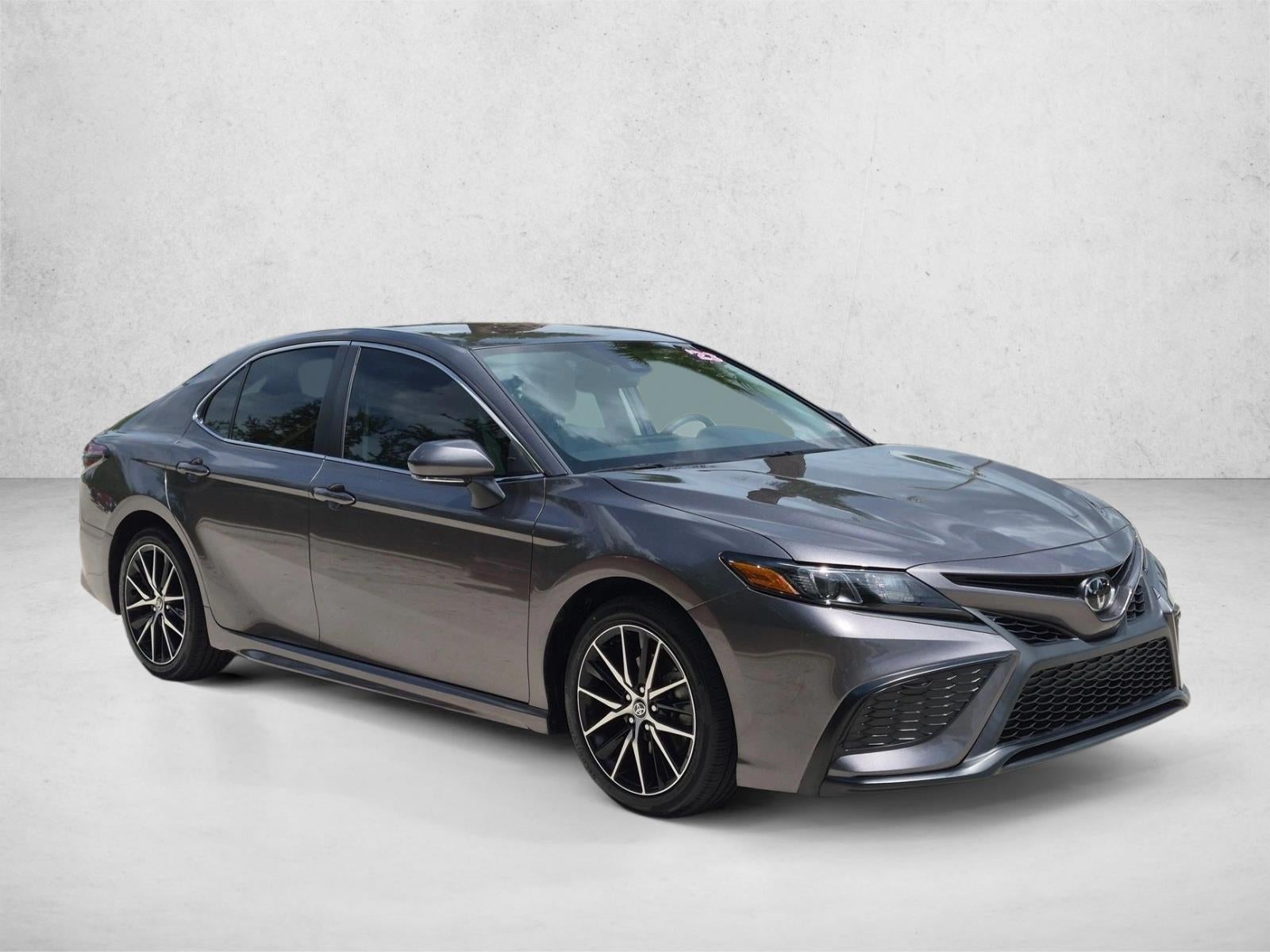 2023 Toyota Camry SE Auto (SE)
