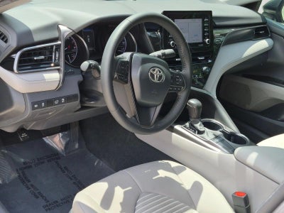 2023 Toyota Camry SE Auto (SE)