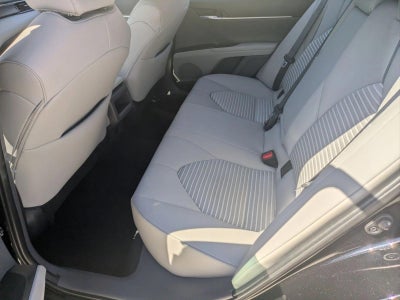 2023 Toyota Camry SE Auto (SE)
