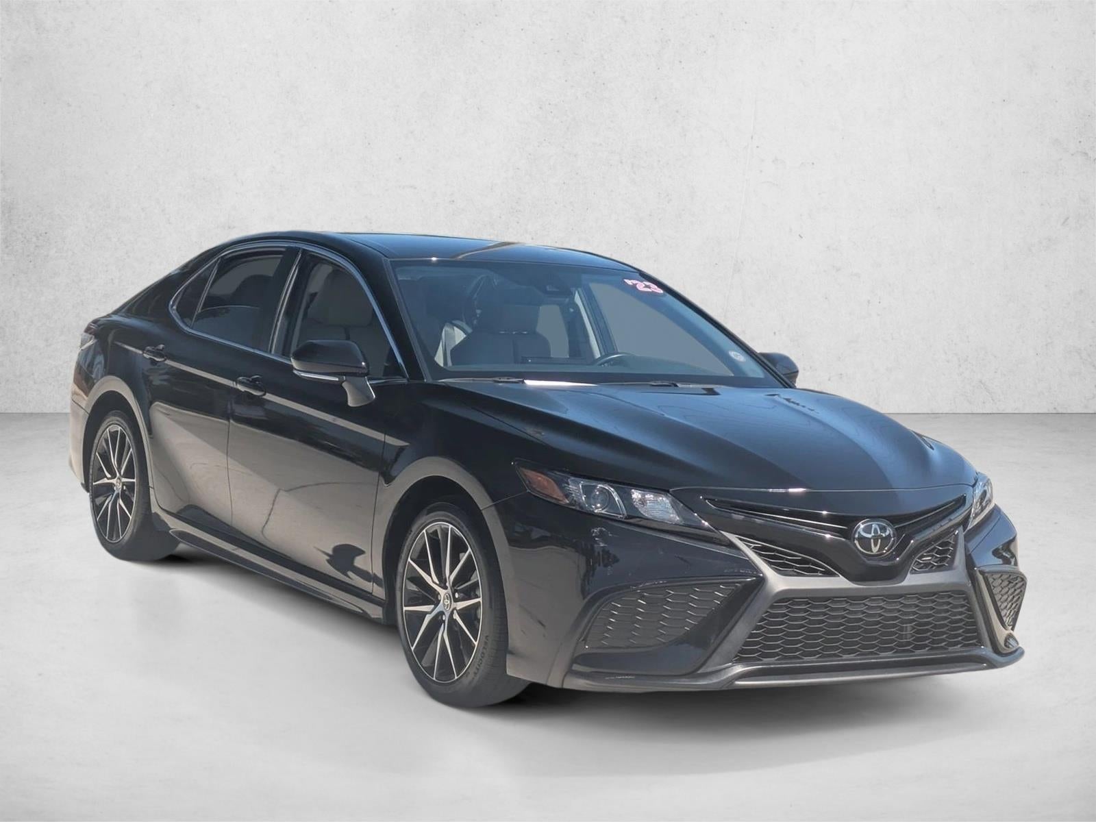 2023 Toyota Camry SE Auto (SE)