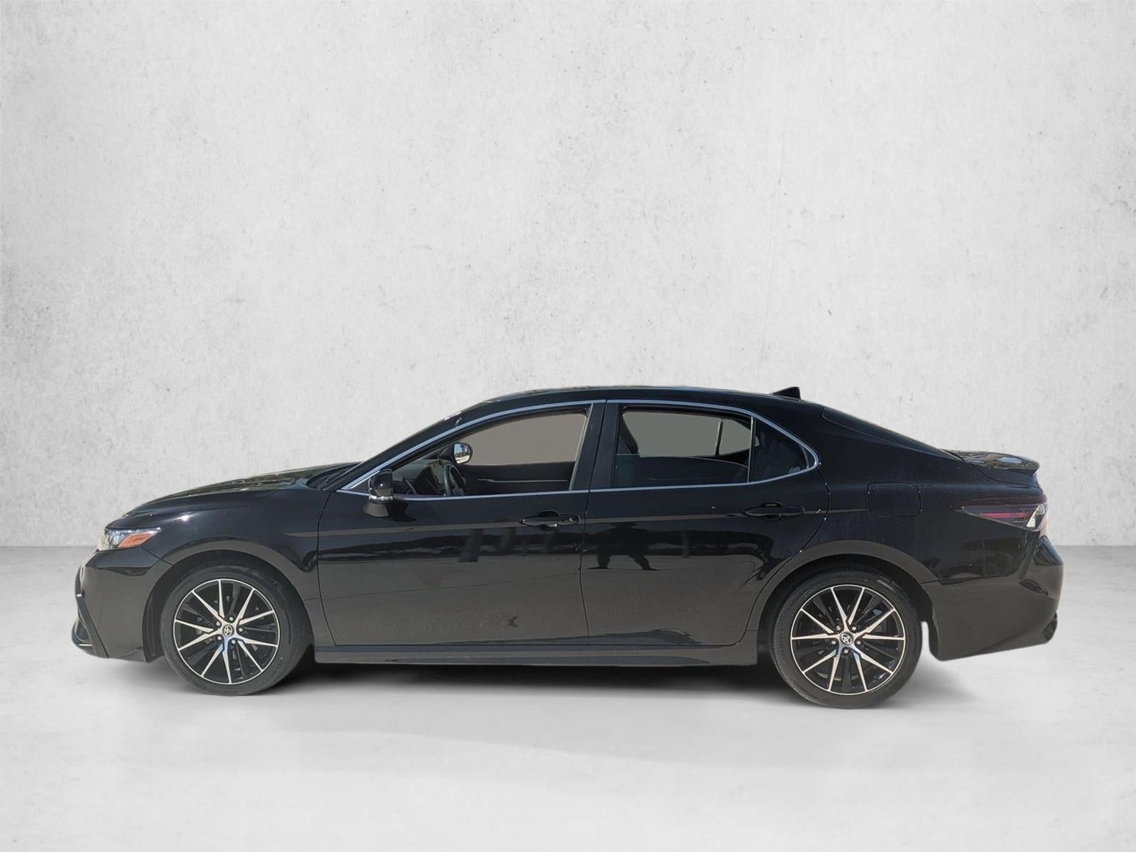 2023 Toyota Camry SE Auto (SE)