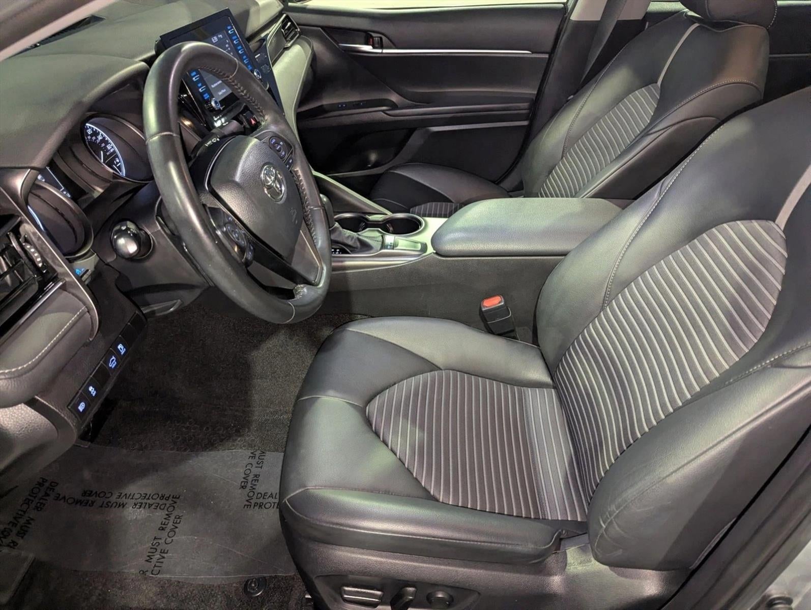 2023 Toyota Camry SE Auto (SE)