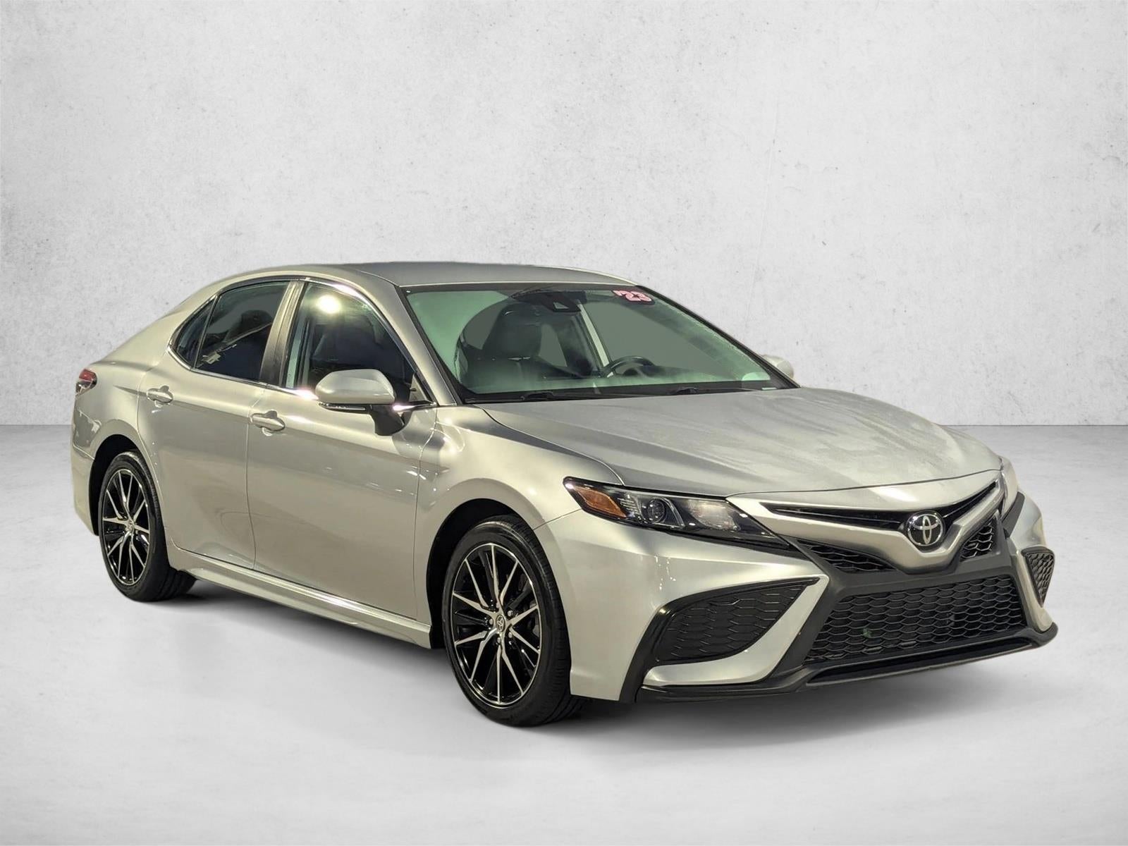 2023 Toyota Camry SE Auto (SE)