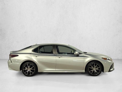 2023 Toyota Camry SE Auto (SE)