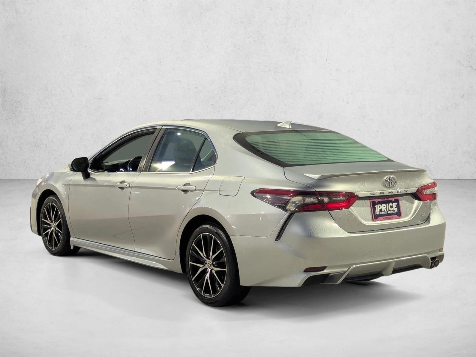 2023 Toyota Camry SE Auto (SE)