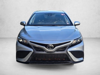 2021 Toyota Camry SE Auto (SE)