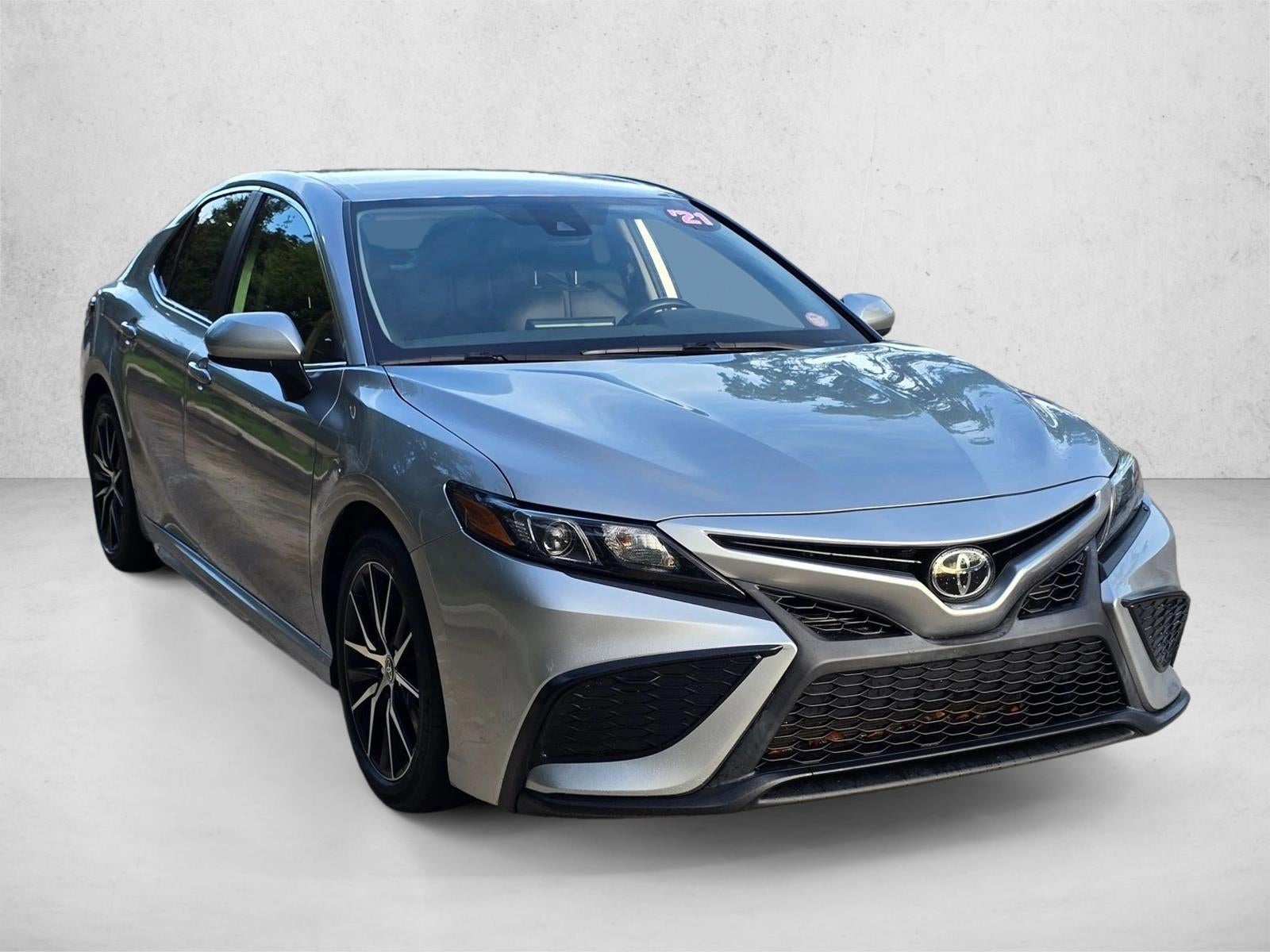 2021 Toyota Camry SE Auto (SE)