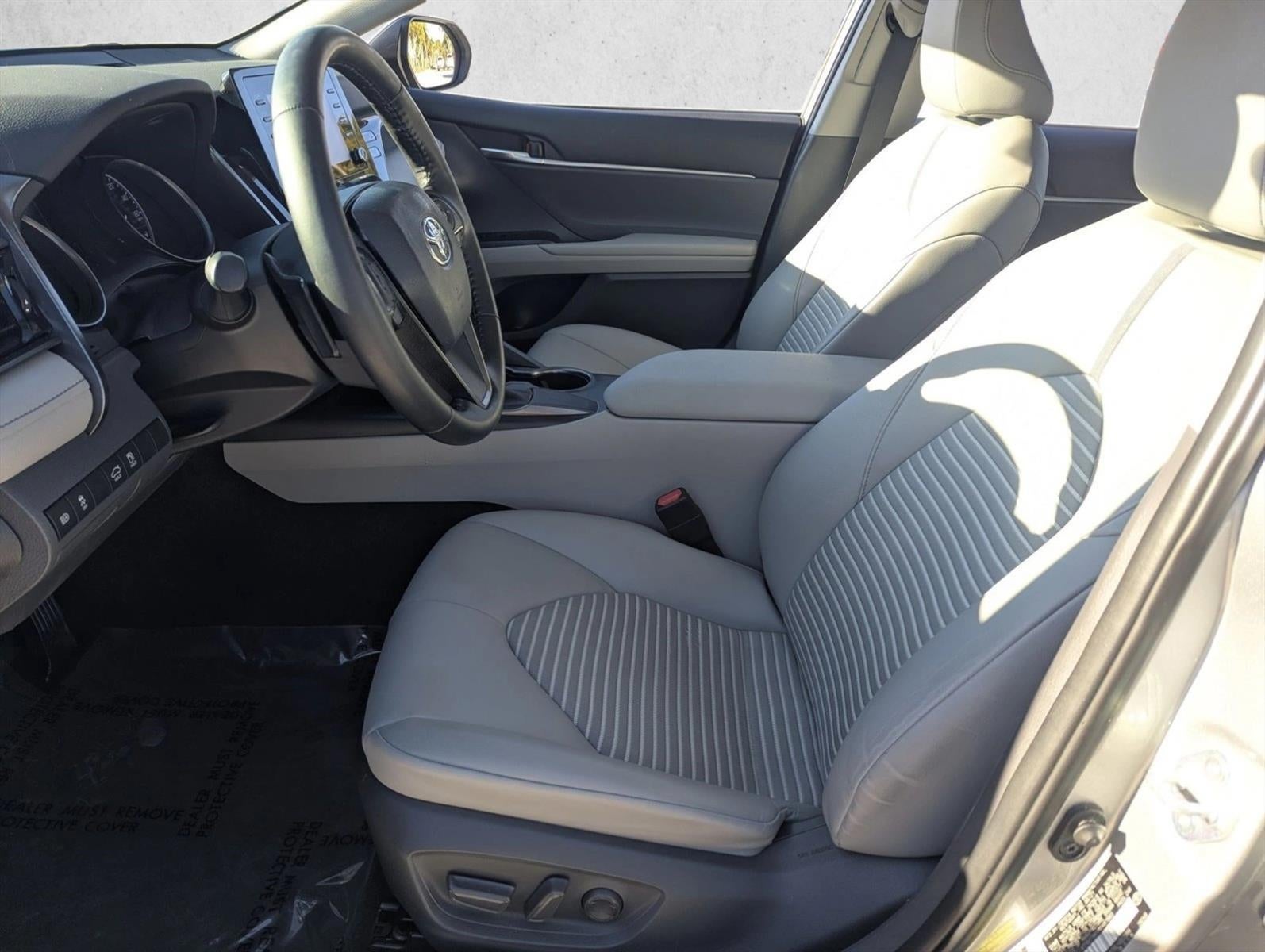 2021 Toyota Camry SE Auto (SE)