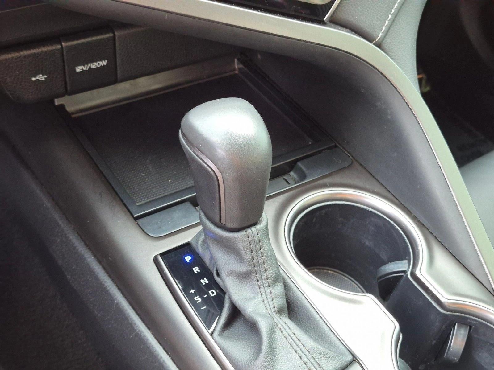 2024 Toyota Camry SE Auto (SE)