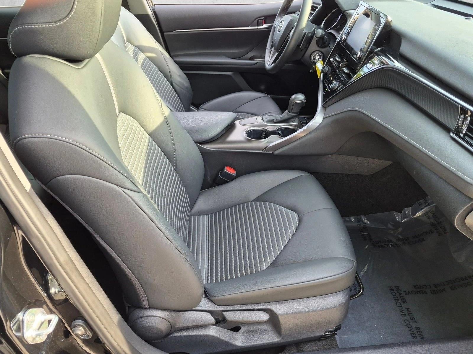 2024 Toyota Camry SE Auto (SE)