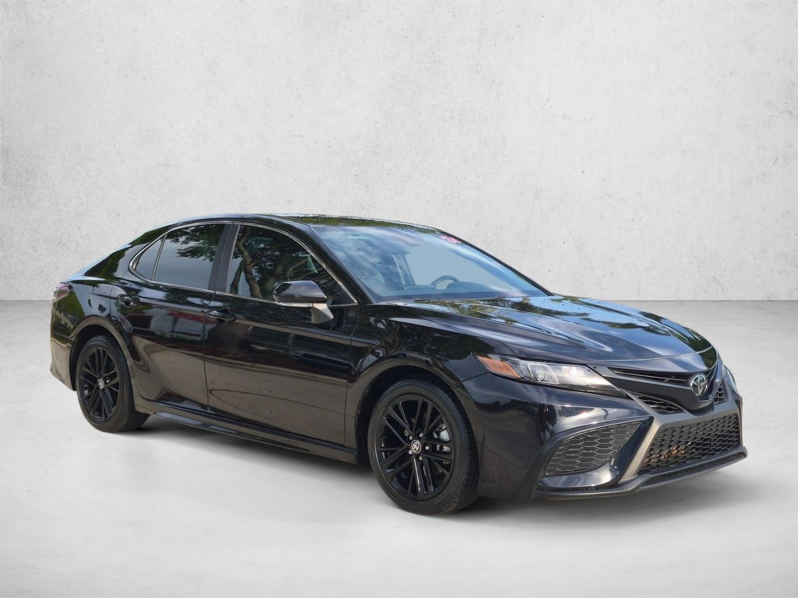 2024 Toyota Camry SE Auto (SE)