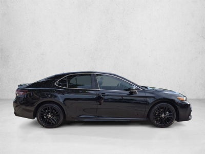 2024 Toyota Camry SE Auto (SE)